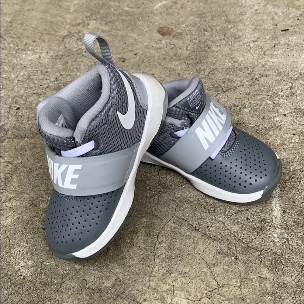 Nike Hustle D9